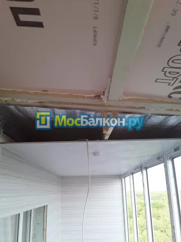 Крыша на балконе в Троицке монтаж и ремонт по выгодной цене от МосБалкон