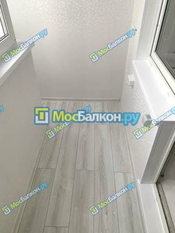 Отделка балкона и лоджии пластиковыми ПВХ панелями в Троицке от компании МосБалкон