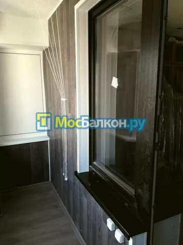 Отделка балконов ламинатом в Москве цены под ключ от МосБалкон