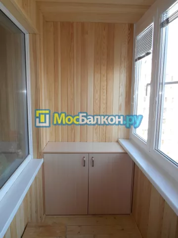 Отделка балконов деревянной вагонкой в Москве