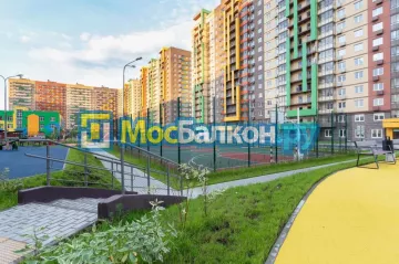 Французское остекление балконов и лоджий под ключ по доступным ценам в Троицке | МосБалкон