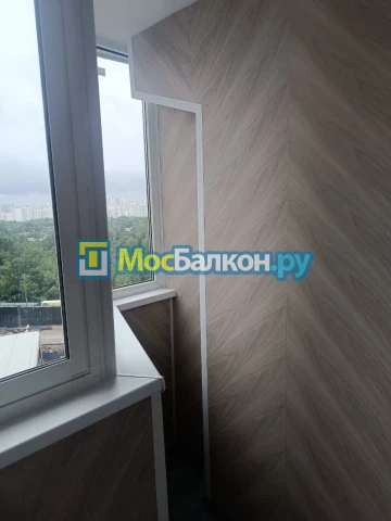 Отделка балкона и лоджии пластиковыми ПВХ панелями в Троицке от компании МосБалкон