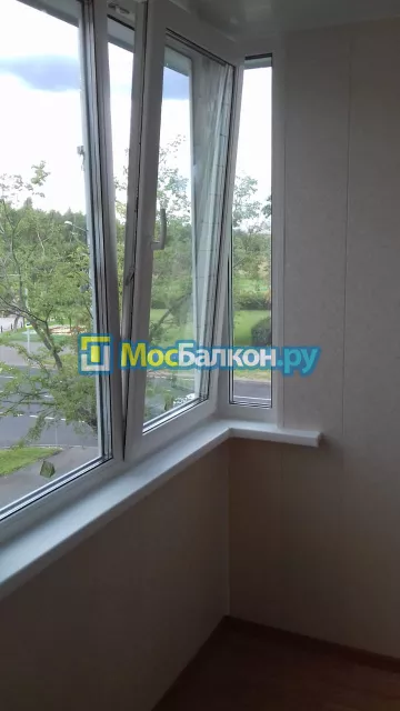 Пластиковое остекление балконов под ключ по доступным ценам в Троицке | МосБалкон