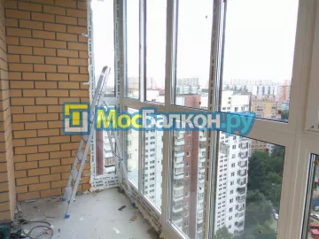 Отделка балкона и лоджии пластиковыми ПВХ панелями в Троицке от компании МосБалкон