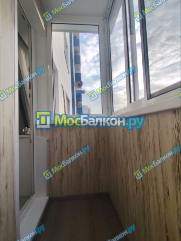 Отделка балкона и лоджии пластиковыми ПВХ панелями в Троицке от компании МосБалкон