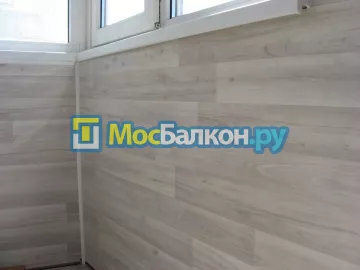 Отделка балкона и лоджии пластиковыми ПВХ панелями в Троицке от компании МосБалкон