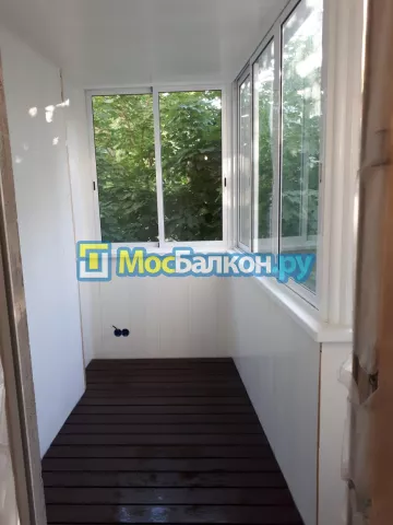 Отделка балконов в Троицке | Отделка балконов и лоджий и обшивка под ключ в МосБалкон