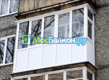 Отделка балкона и лоджии пластиковыми ПВХ панелями в Троицке от компании МосБалкон