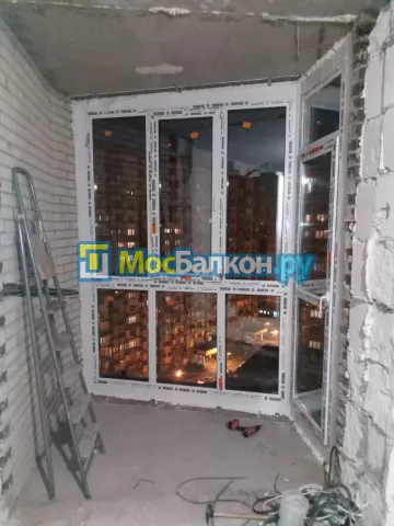 Панорамное остекление заказать под ключ по выгодной цене в Троицке от компании МосБалкон