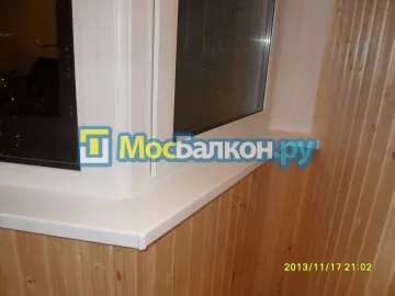 Отделка балконов деревянной вагонкой в Москве
