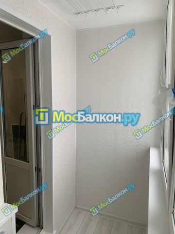 Отделка балкона и лоджии пластиковыми ПВХ панелями в Троицке от компании МосБалкон
