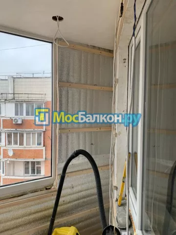 Отделка балконов в Троицке | Отделка балконов и лоджий и обшивка под ключ в МосБалкон