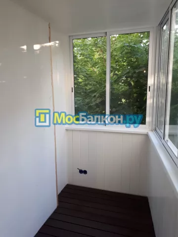 Отделка балконов в Троицке | Отделка балконов и лоджий и обшивка под ключ в МосБалкон