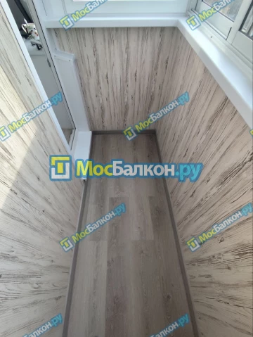 Отделка балкона и лоджии пластиковыми ПВХ панелями в Троицке от компании МосБалкон