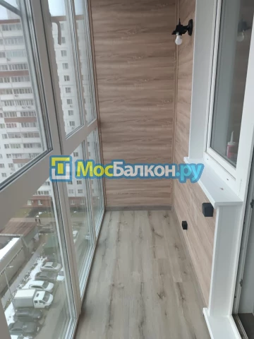 Панорамное остекление заказать под ключ по выгодной цене в Троицке от компании МосБалкон