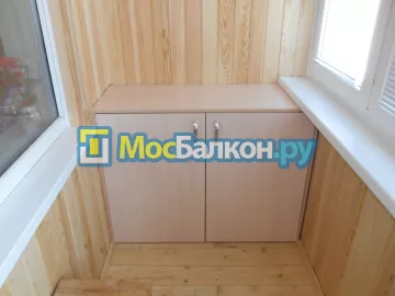 Отделка балконов деревянной вагонкой в Москве