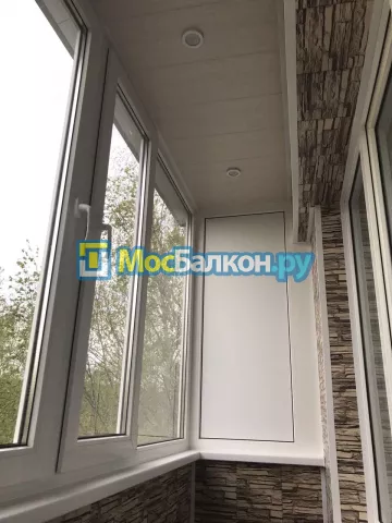 Тёплое остекление балкона в Москве – от 15500 руб/м2 | МосБалкон