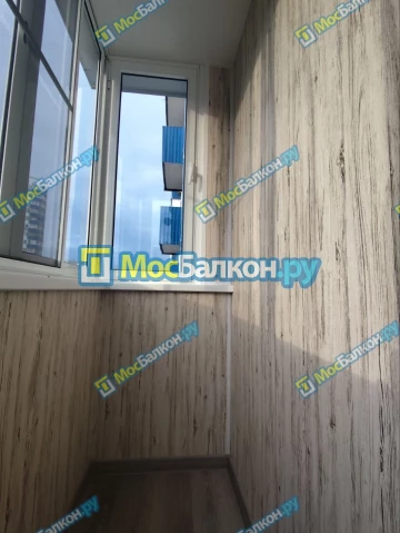 Отделка балкона и лоджии пластиковыми ПВХ панелями в Троицке от компании МосБалкон