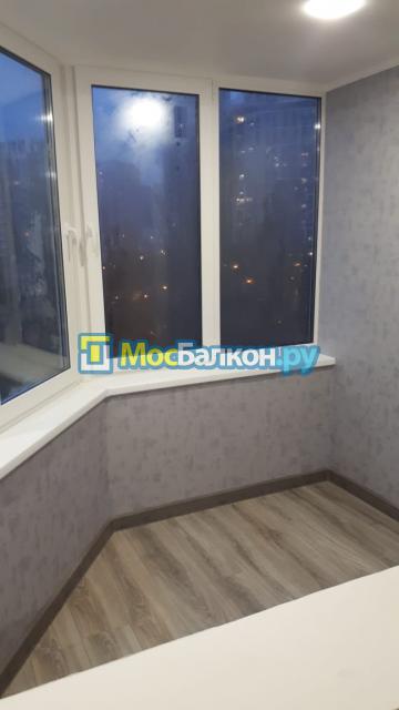 Остекление балкона с утеплением и отделкой +  покраской стен